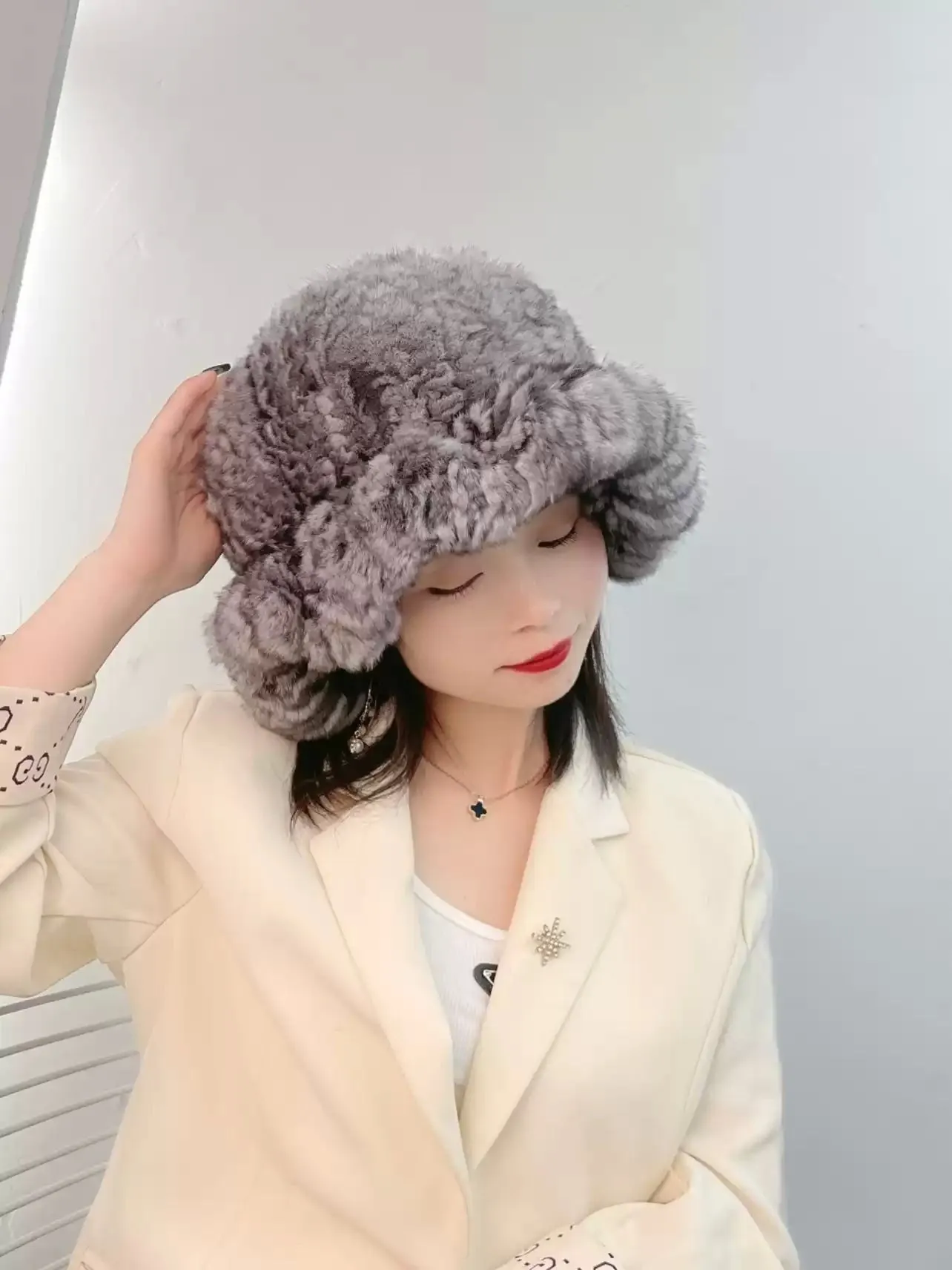 2023 high-luxury fur custom chinchilla series chinchilla blue purple fur hat thickened high-density female fisherman autumn and winter