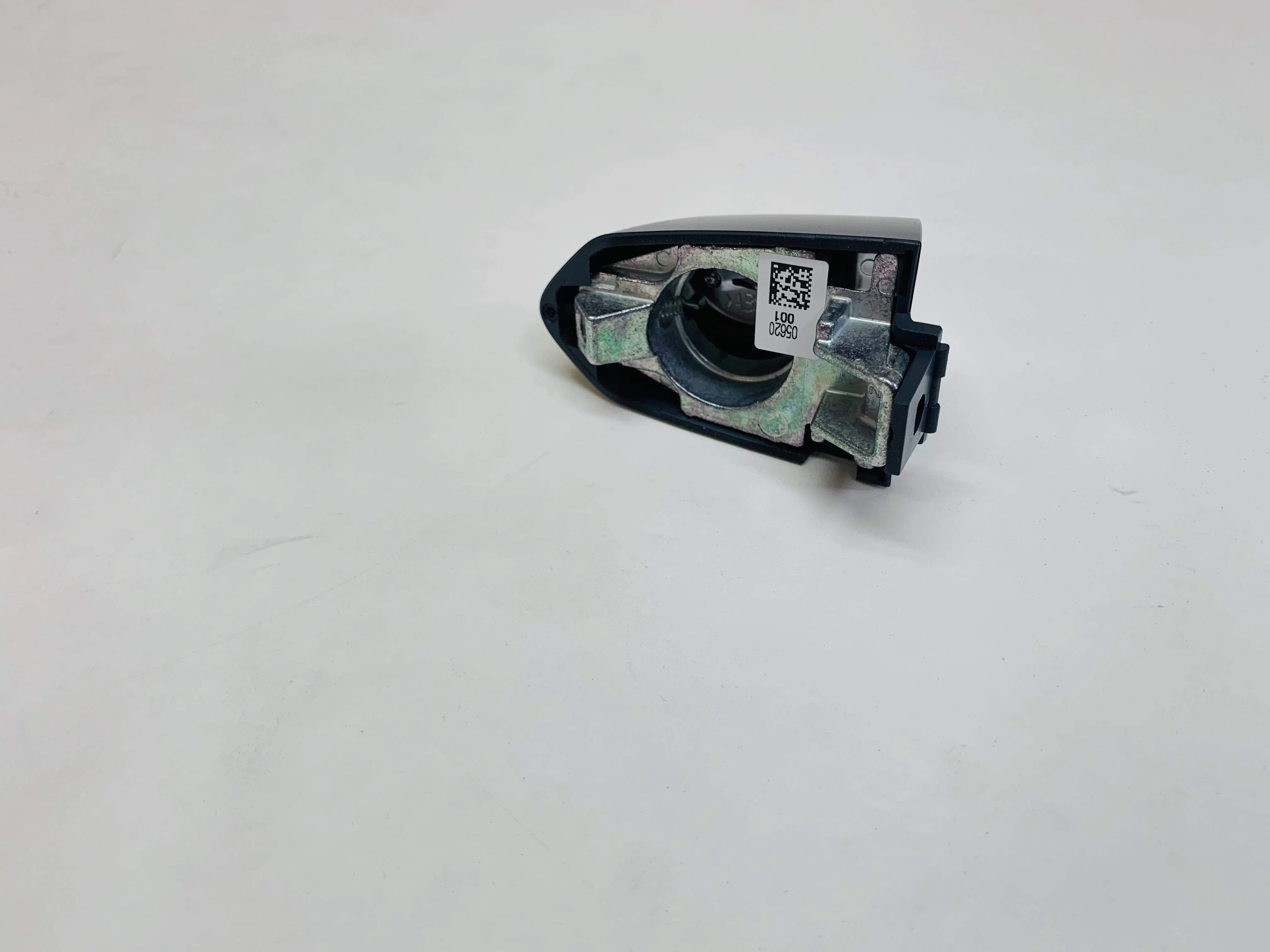Cadillac ATS CTS CT6 XTS XT4 XT5 Driver Side Door Lock Cylinder Cover Cap Unpainted GM -