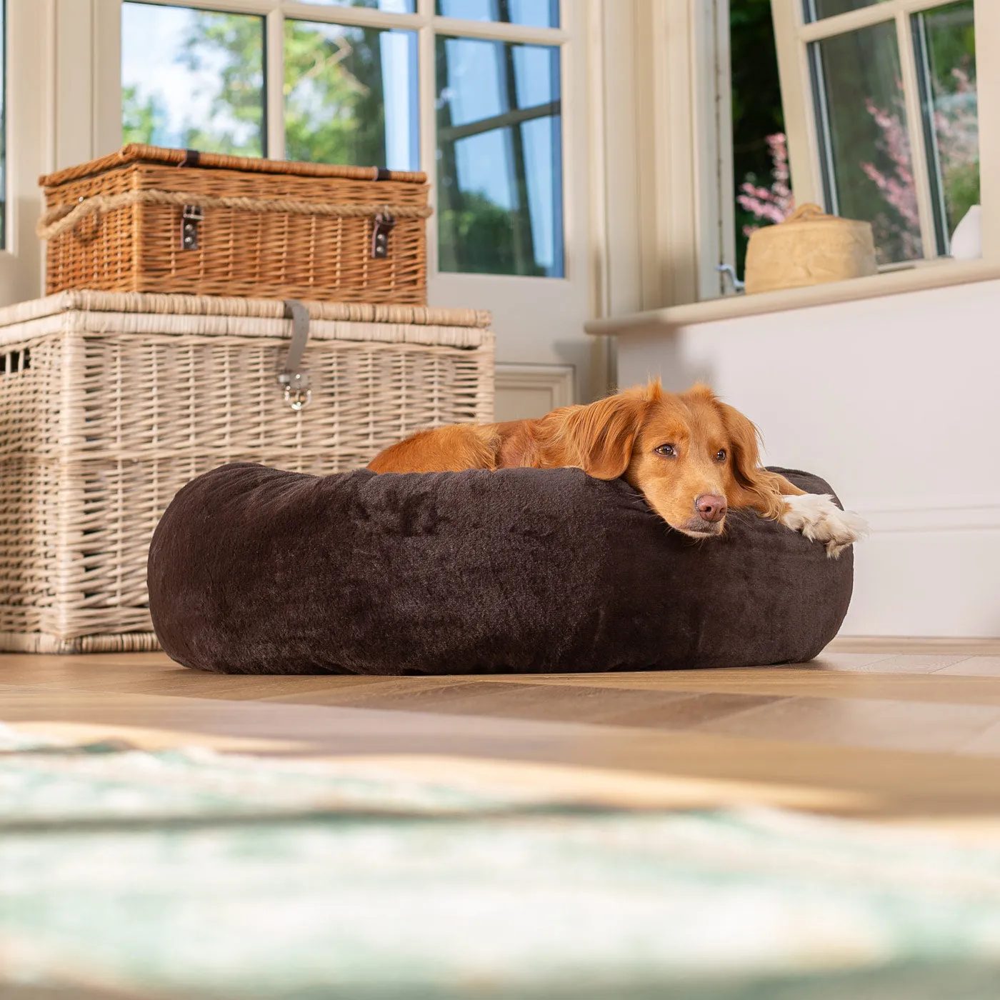 Calming Anti-Anxiety Donut Bed in Dusk Faux Fur by Lords & Labradors