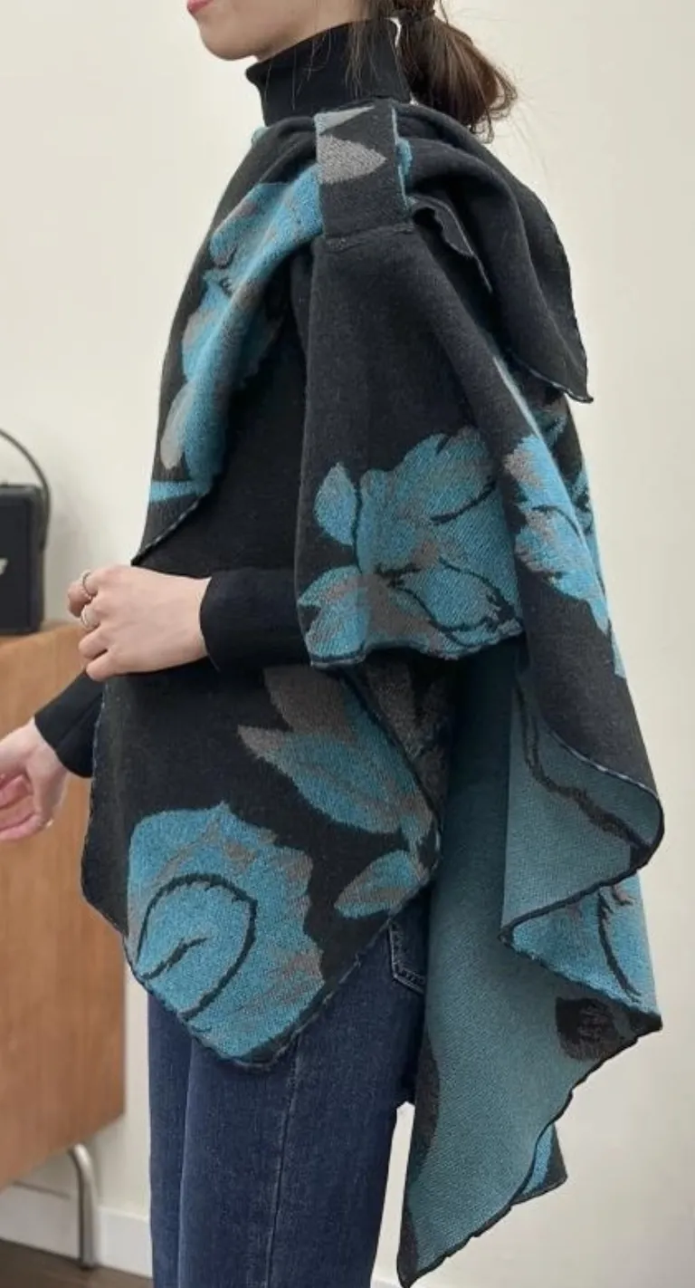 Cozy Aqua Reversible Short Wrap