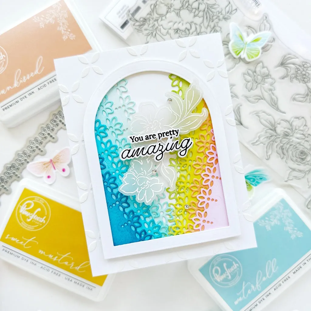 Essentials: Slim lacy edgers die set
