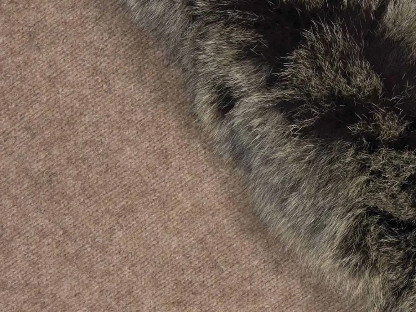 FUR TRIM GLOVES