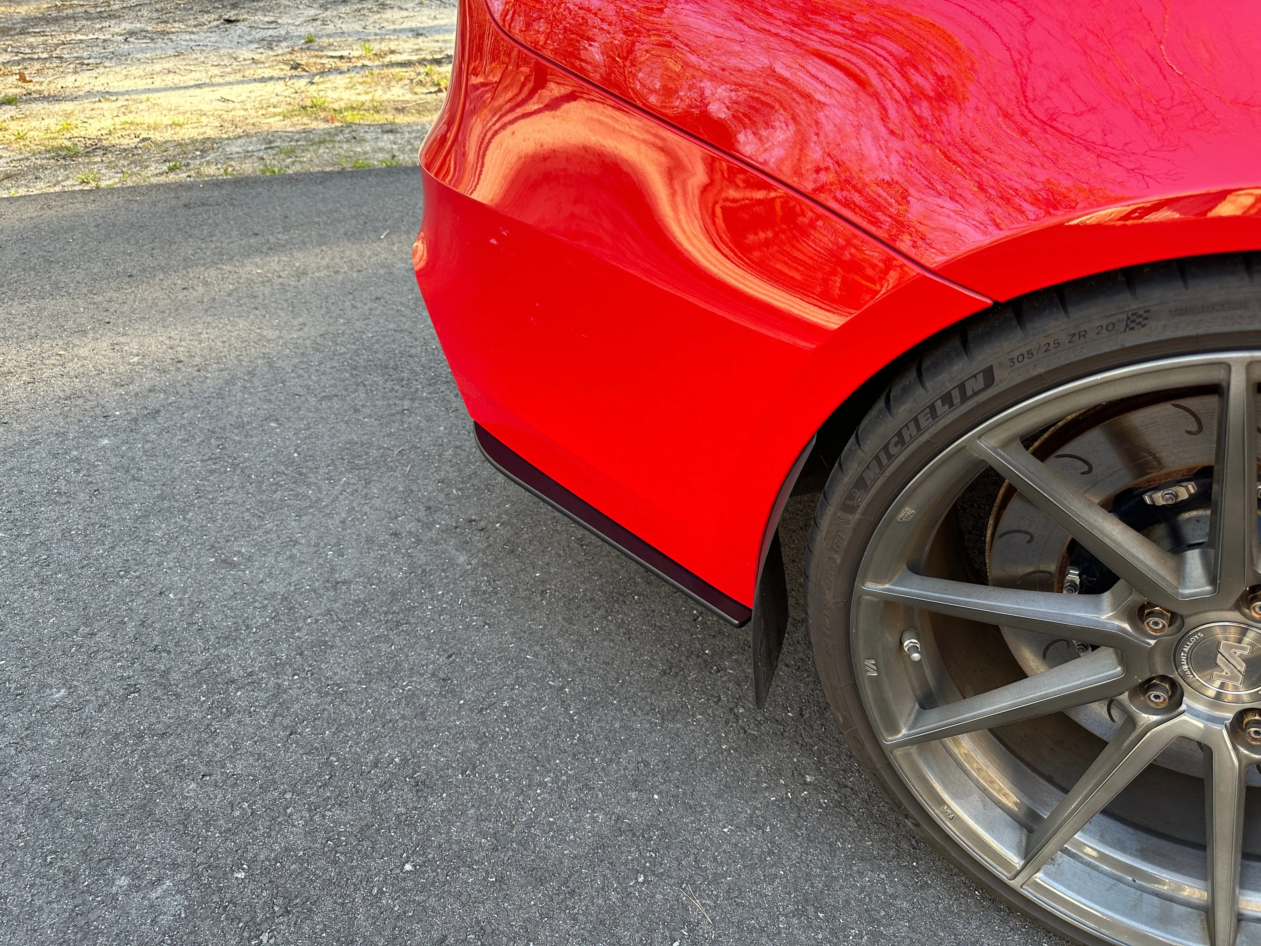 Kies Essential Exterior Trim Kit  BMW F80