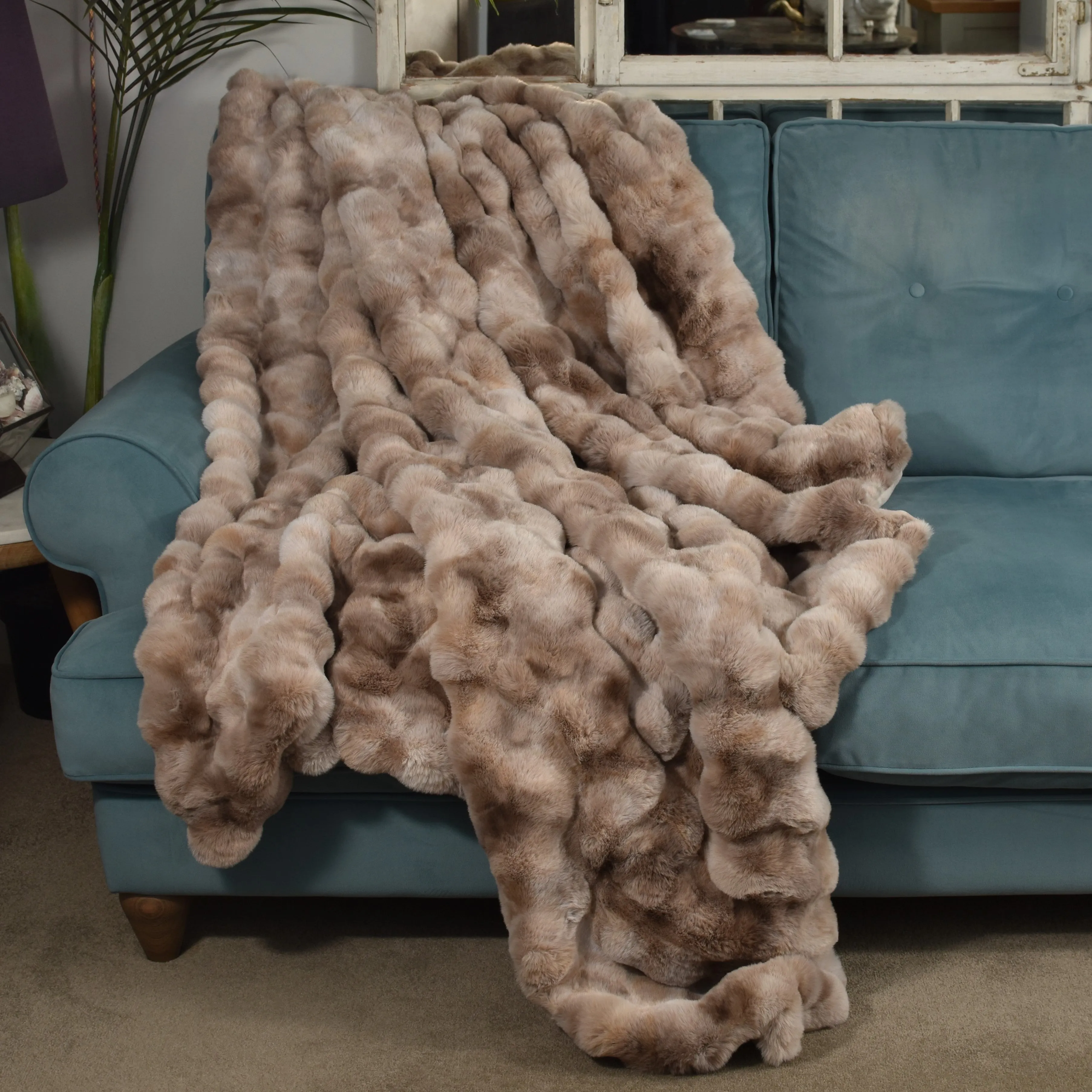 Luxury Ripple Rabbit Touch Fur Throw - Natural & Rusts