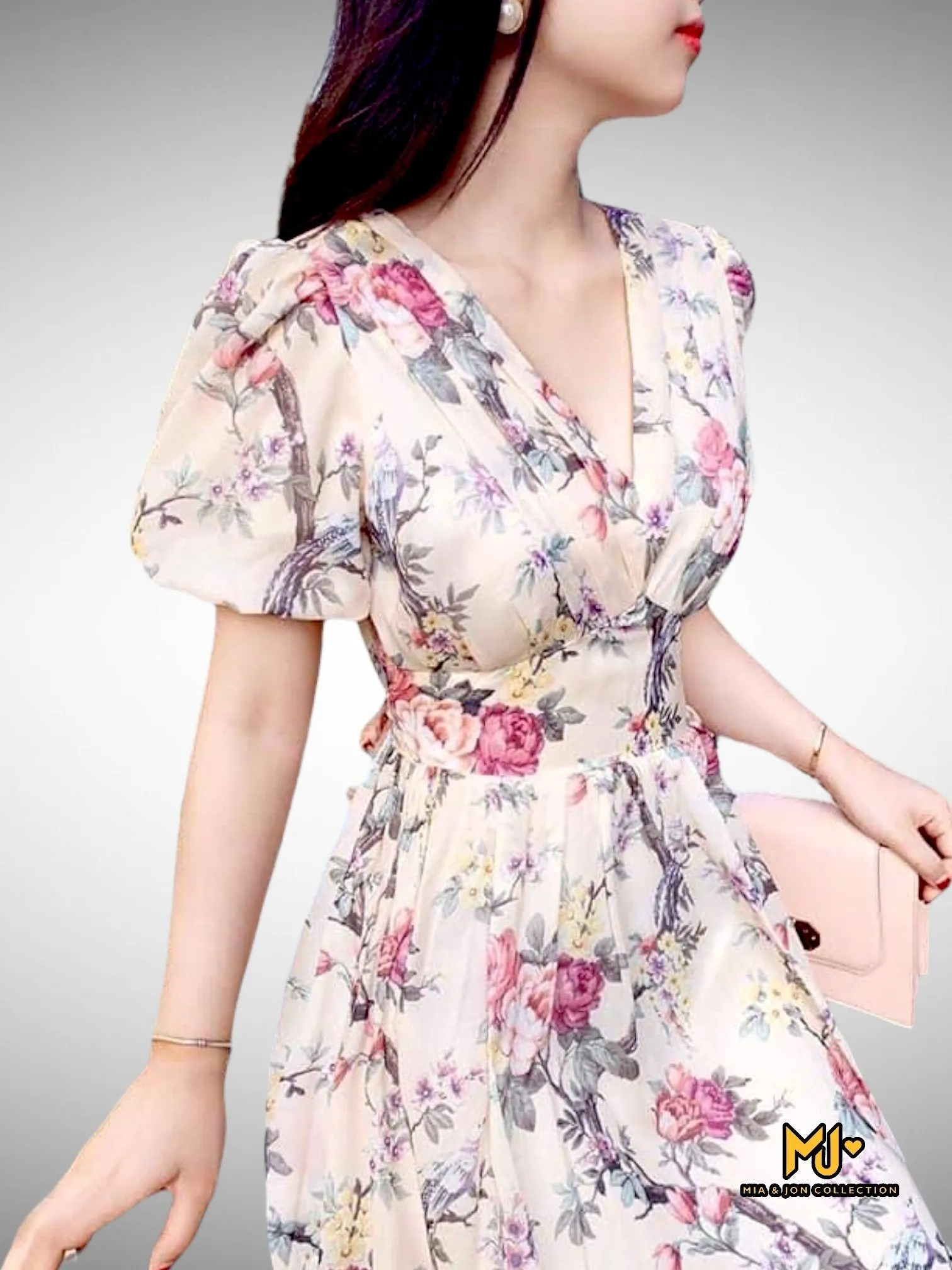 MJV1511 Floral V-Neck Puff Sleeve Fit & Flare Dress