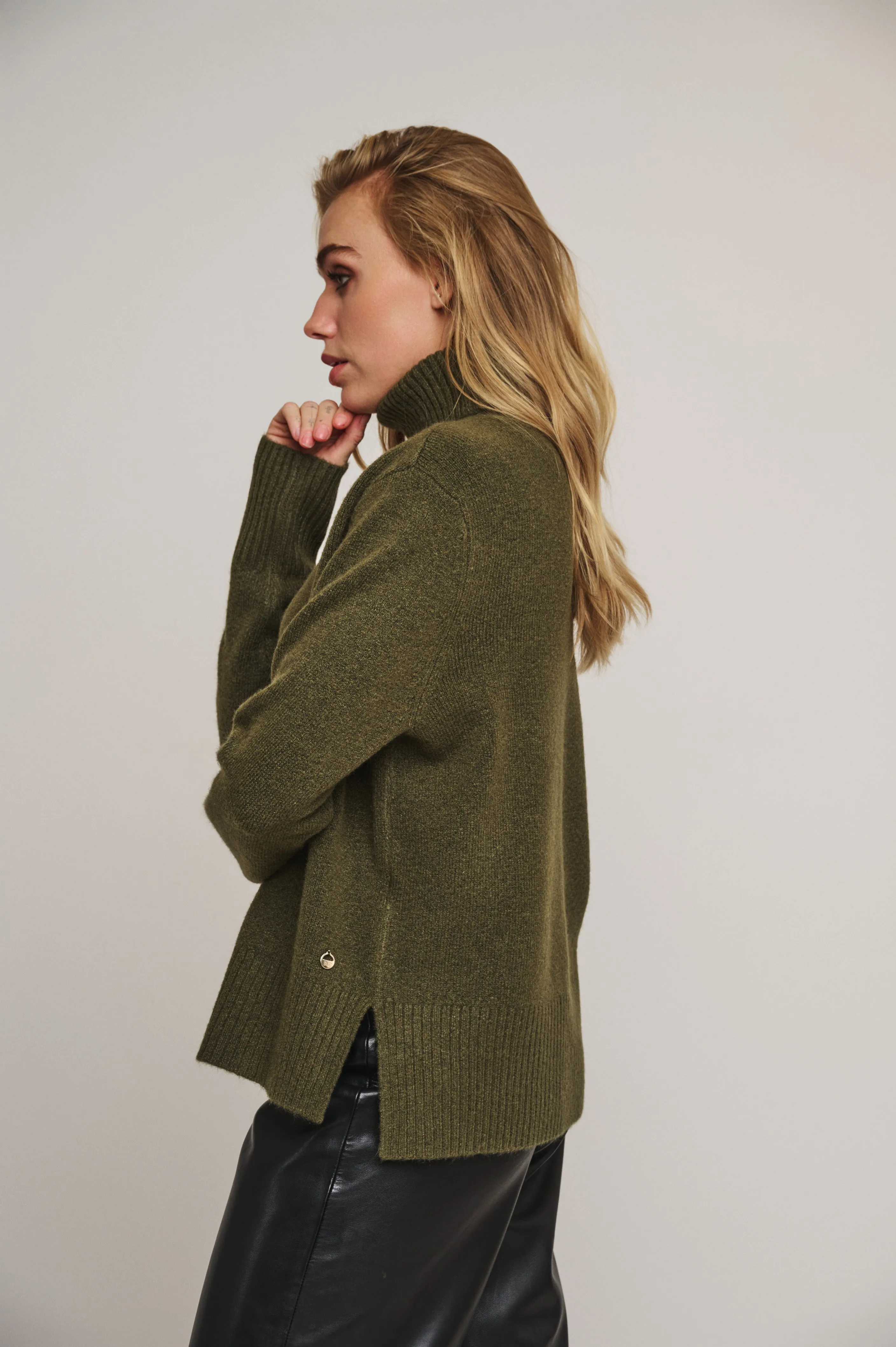 NANKE TURTLENECK SWEATER-RINO&PELLE