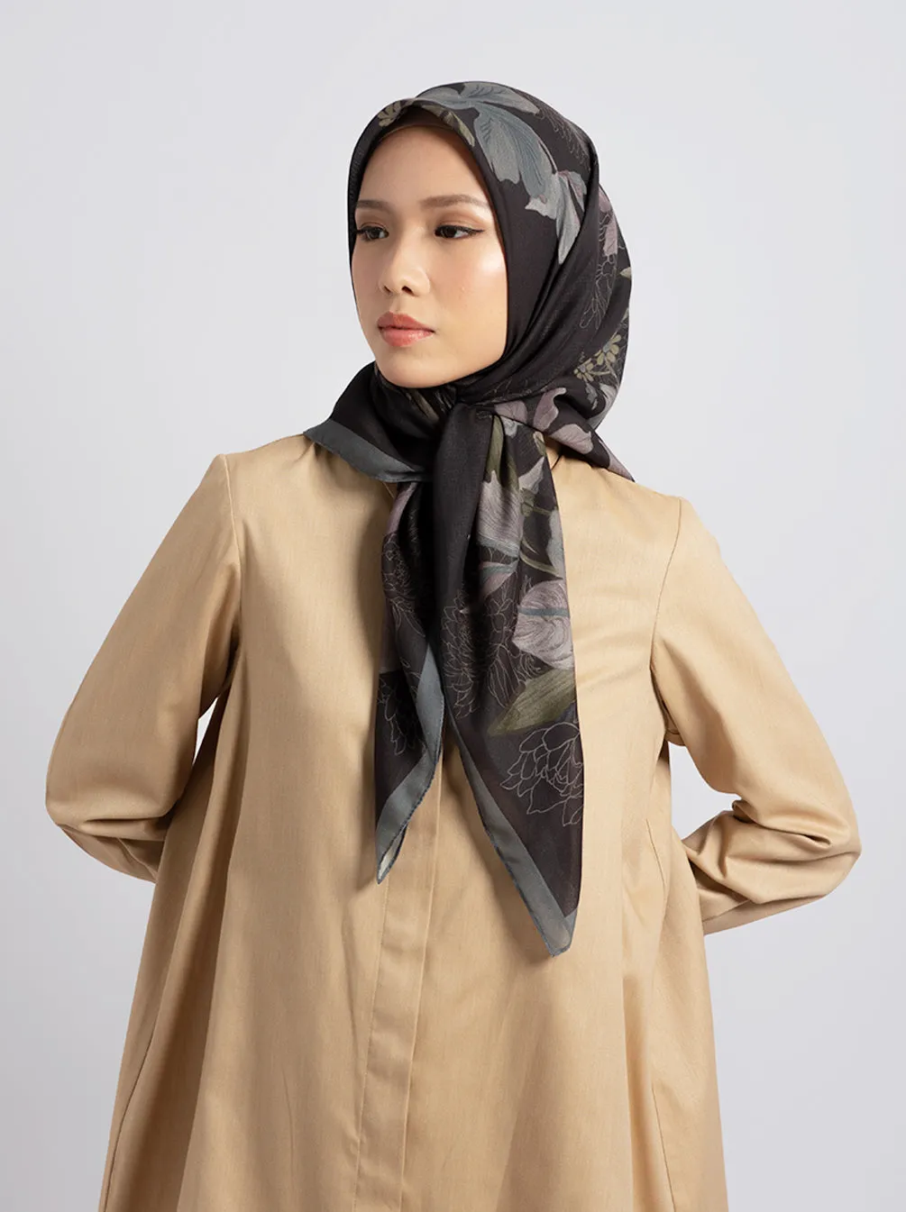 NIRALY SCARF PHANTOM