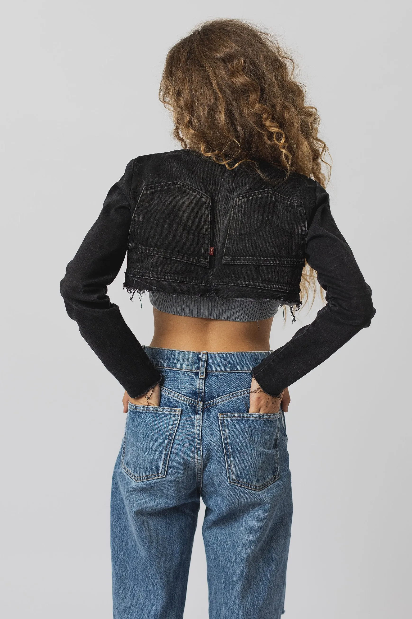 Sweater vest cropped