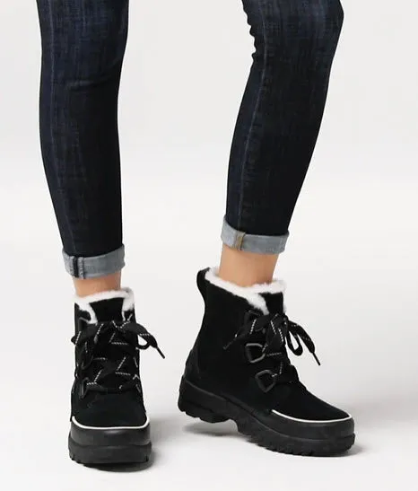 The Lace Snowboot in Black