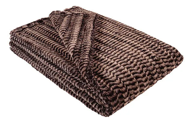 Throw - Luxury Faux Fur in 8mm