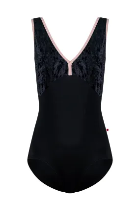 Yumiko Alicia in Black velvet